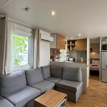 Chalet With Swimming Pool In *
